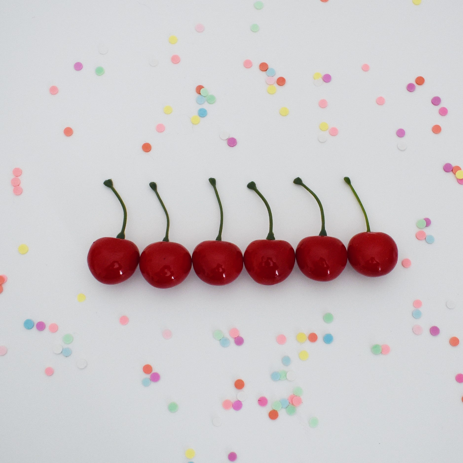 fake cherries for cakes