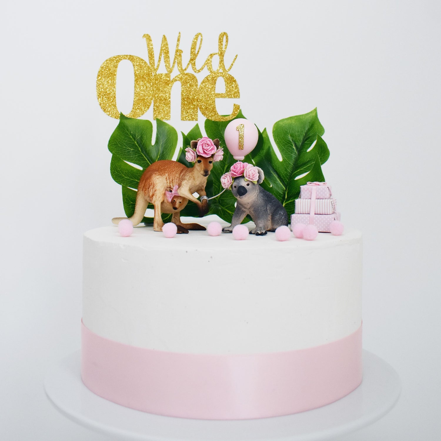 kangaroo and koala theme cake